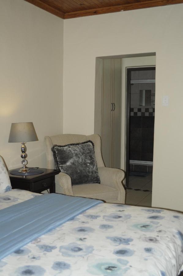 @Home Guest House Rustenburg Extérieur photo