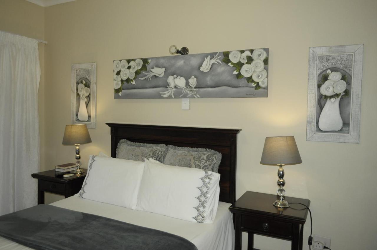 @Home Guest House Rustenburg Extérieur photo