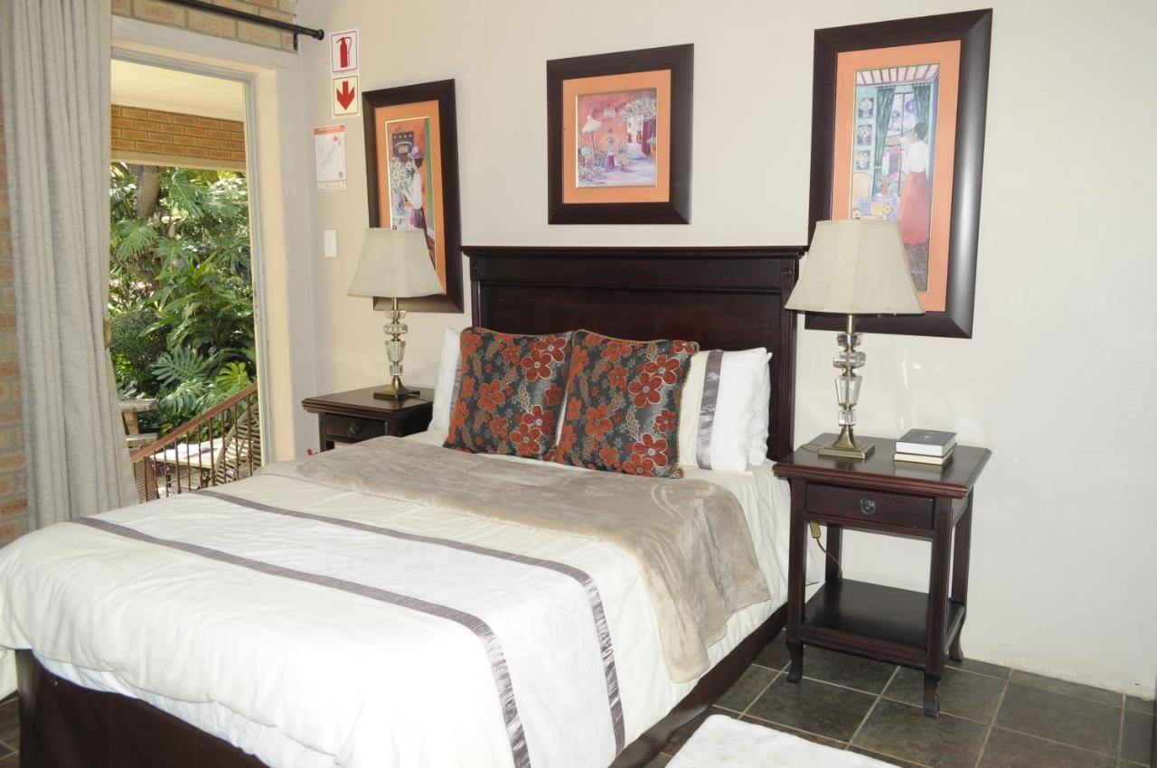 @Home Guest House Rustenburg Extérieur photo