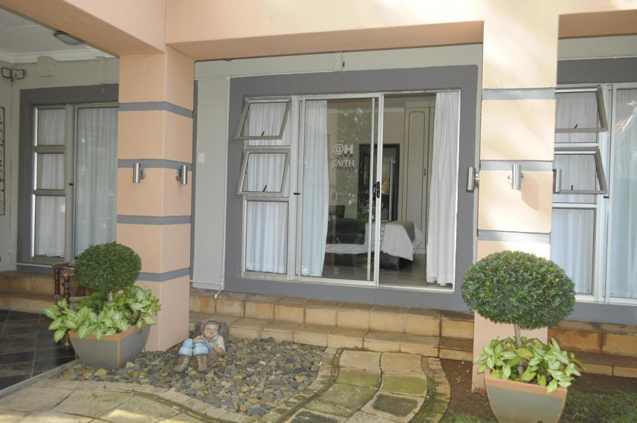 @Home Guest House Rustenburg Extérieur photo