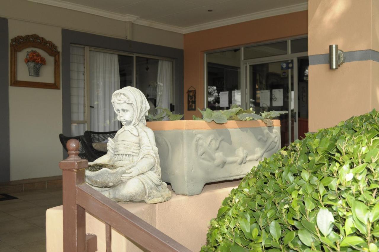 @Home Guest House Rustenburg Extérieur photo